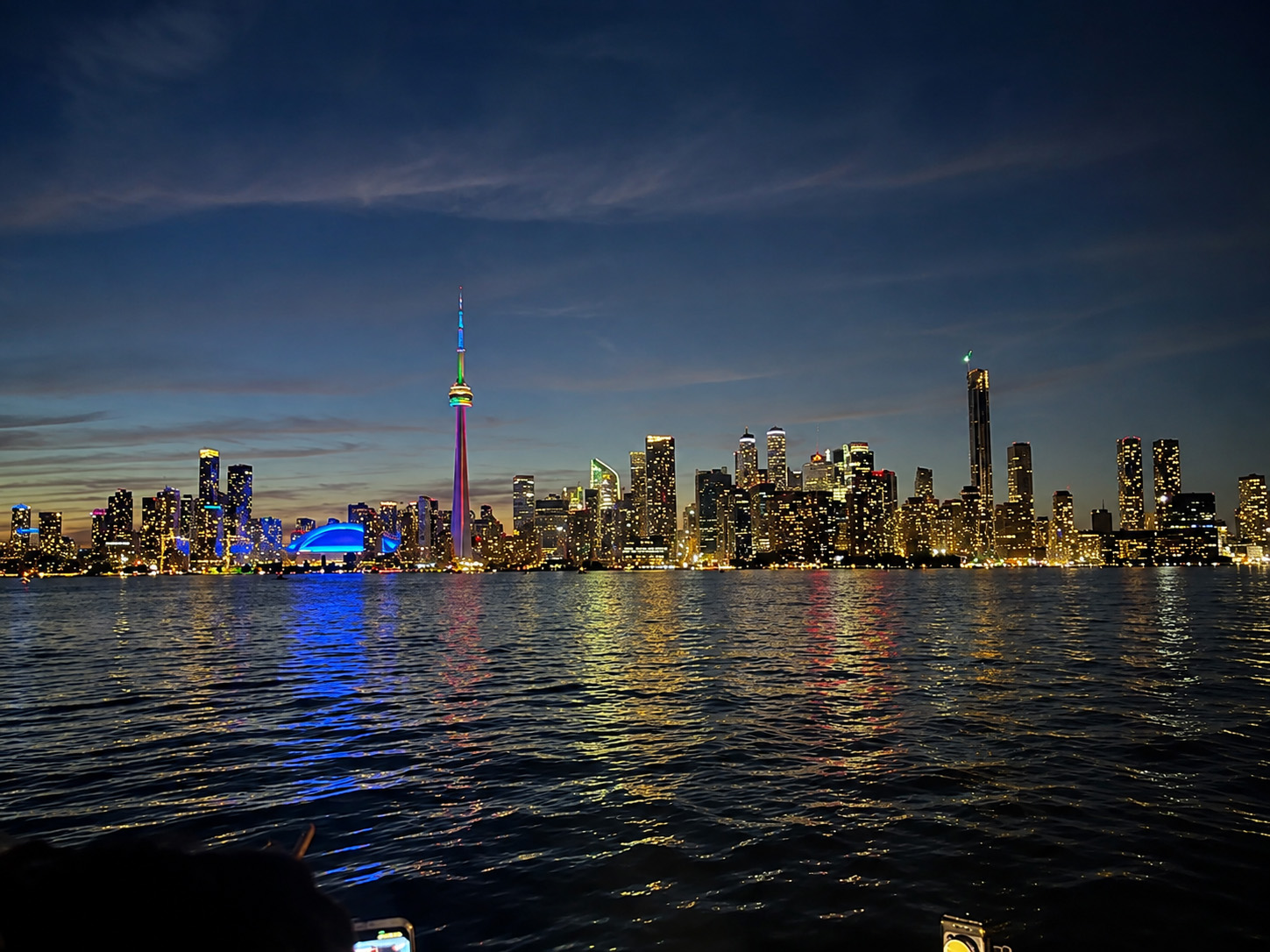 Toronto bei Nacht - Skyline mit dem CN-Tower